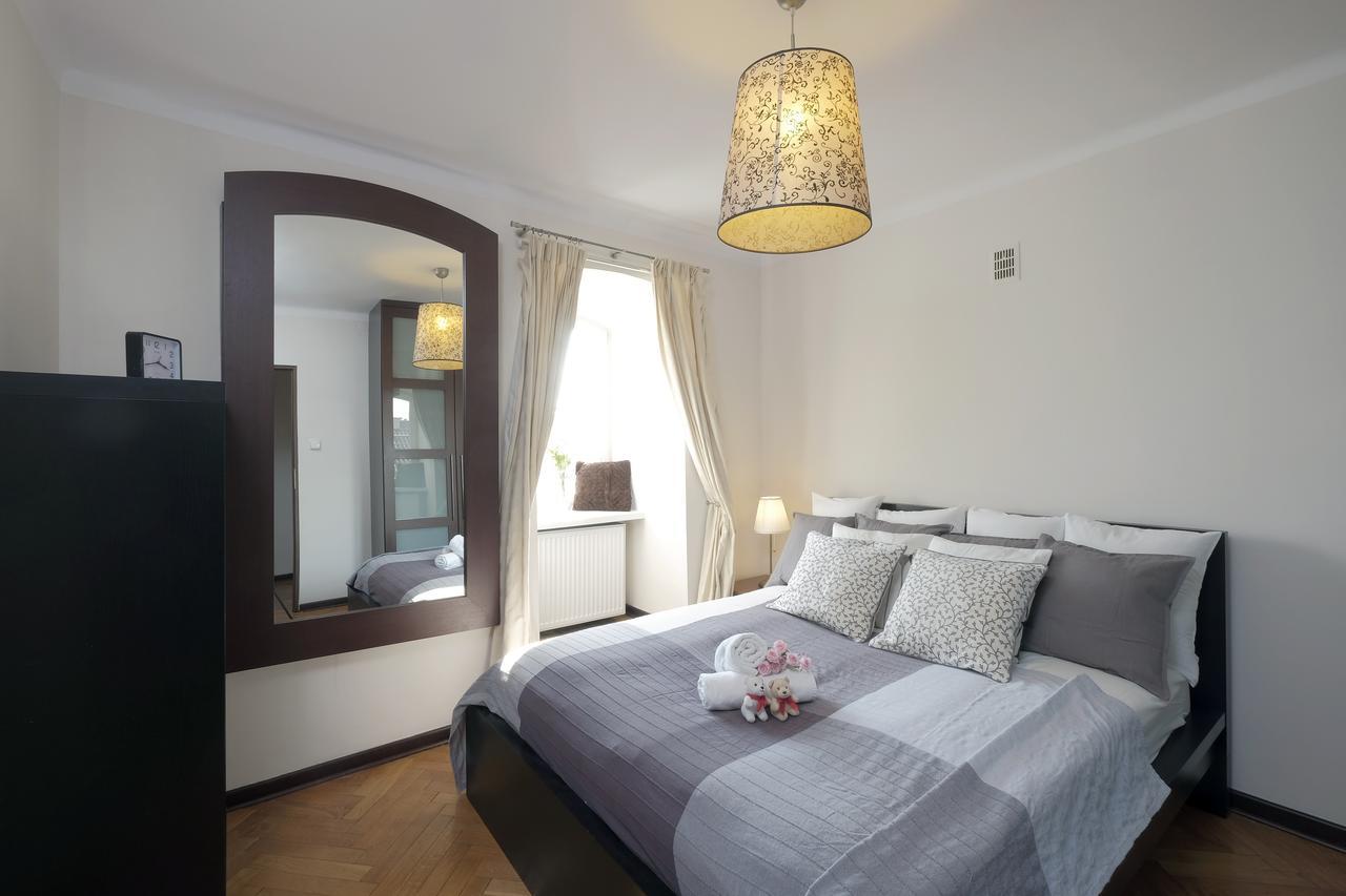Apartments Old Town 2 Warsaw By Renters Exterior photo